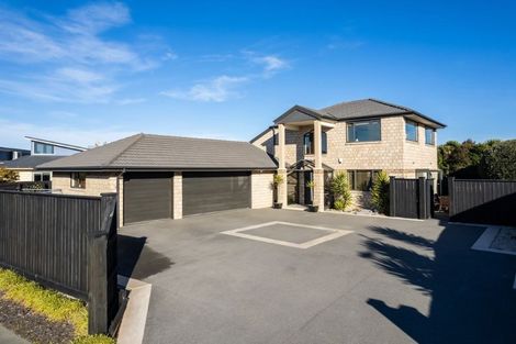Photo of property in 15 Sandalwood Place, Waimairi Beach, Christchurch, 8083