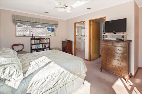 Photo of property in 3 Swinford Crescent, Johnsonville, Wellington, 6037