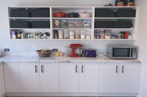 Photo of property in 39 Hinau Street, Woburn, Lower Hutt, 5011