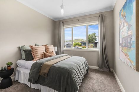 Photo of property in 40 John Burke Drive, Aotea, Porirua, 5024