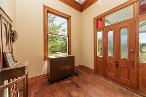 Photo of property in 8 Coulters Line, Kiwitea, Feilding, 4777