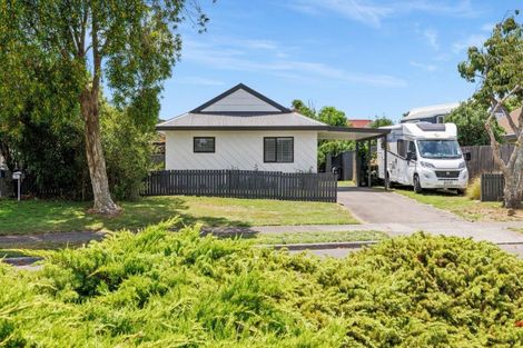Photo of property in 8 Hayley Grove, Papamoa Beach, Papamoa, 3118