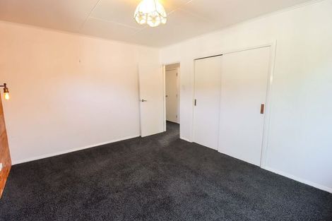 Photo of property in 5 Woodstock Place, Hokowhitu, Palmerston North, 4410