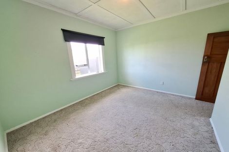 Photo of property in 18 Cumming Street, Okato, 4335