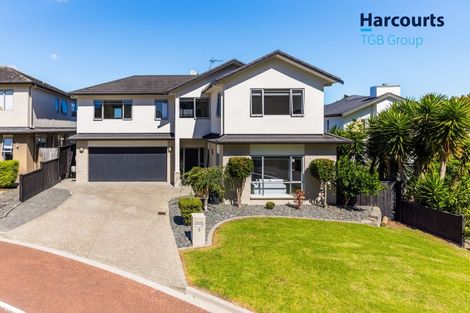 Photo of property in 2 Beatrice Place, Flat Bush, Auckland, 2016