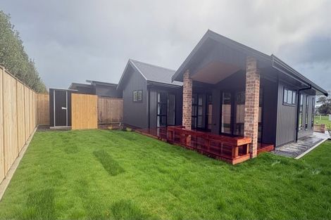 Photo of property in 14 Parkside Avenue, Maewa, Feilding, 4702