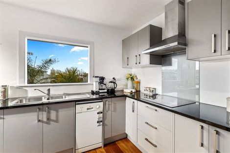 Photo of property in 89 East Coast Road, Castor Bay, Auckland, 0620