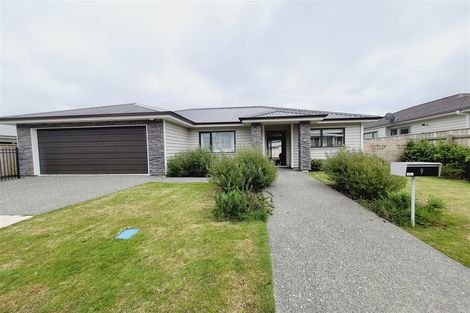 Photo of property in 9 Henrietta Maxwell Grove, Wainuiomata, Lower Hutt, 5014