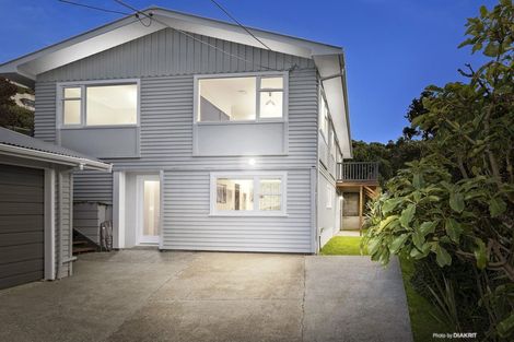 Photo of property in 6 Winston Street, Crofton Downs, Wellington, 6035