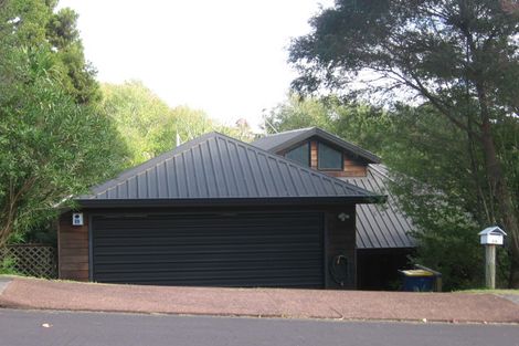 Photo of property in 24 Woodfern Crescent, Titirangi, Auckland, 0604