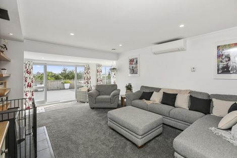 Photo of property in 115 Glenpark Avenue, Frankleigh Park, New Plymouth, 4310