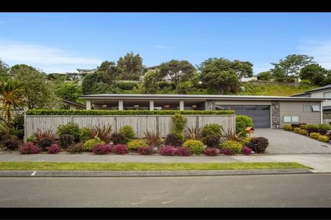 Photo of property in 14 Flotilla Place, Whitby, Porirua, 5024