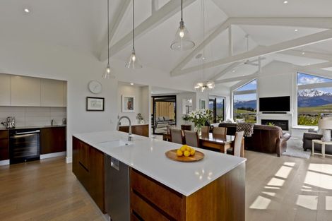 Photo of property in 14 Kerrera Lane, Jacks Point, Queenstown, 9371