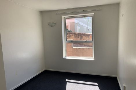 Photo of property in 102 Harbour Terrace, North Dunedin, Dunedin, 9016