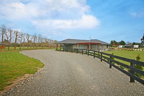 Photo of property in 17 Landsborough Drive, Darfield, 7571