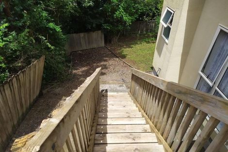 Photo of property in 9 Ryehill Close, New Lynn, Auckland, 0600