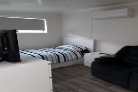 Photo of property in 67 Stevenson Road, Clarks Beach, 2122