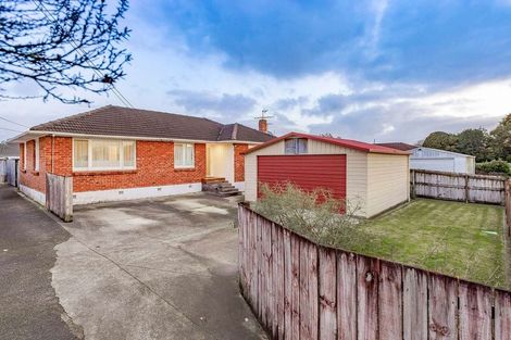 Photo of property in 1/5 Hill Crescent, Papakura, 2110