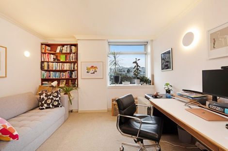 Photo of property in Jerningham Apartments, 20 Oriental Terrace, Oriental Bay, Wellington, 6011