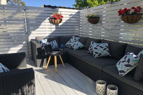 Photo of property in 29d Eastview Road, Glen Innes, Auckland, 1072
