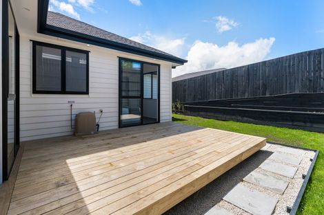 Photo of property in 4 Dame Nganeko Drive, Glenbrook, 2681