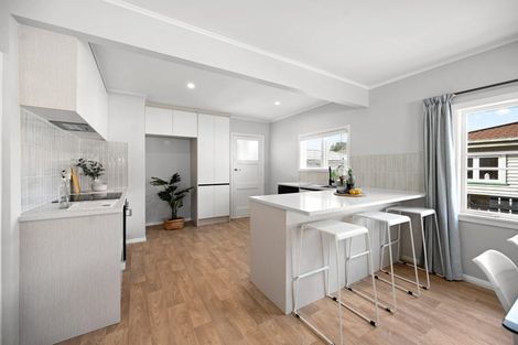 Photo of property in 15 Fifth Avenue, Enderley, Hamilton, 3214