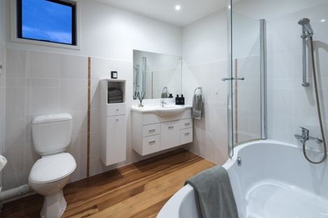 Photo of property in 74 Bramley Drive, Farm Cove, Auckland, 2012