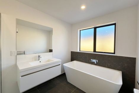 Photo of property in 64 Bill Hammond Drive, Belfast, Christchurch, 8051