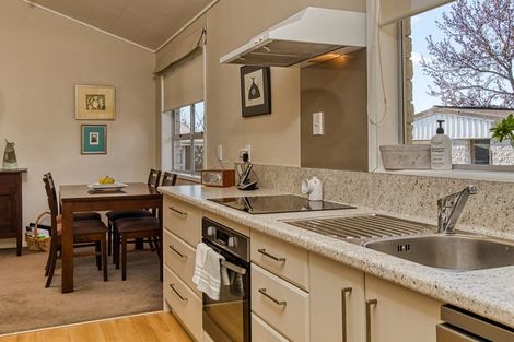 Photo of property in 13 Everest Avenue, Havelock North, 4130