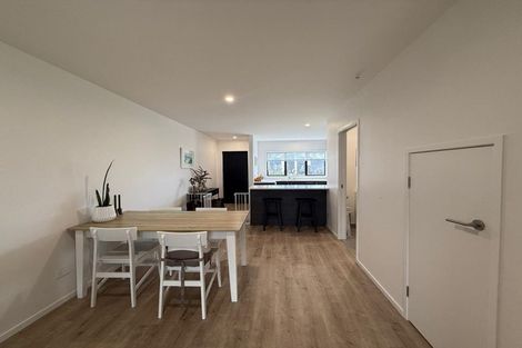 Photo of property in 22 Koiora Road, Clarks Beach, 2122