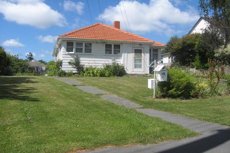 Photo of property in 15 Auburn Avenue, Upper Riccarton, Christchurch, 8041