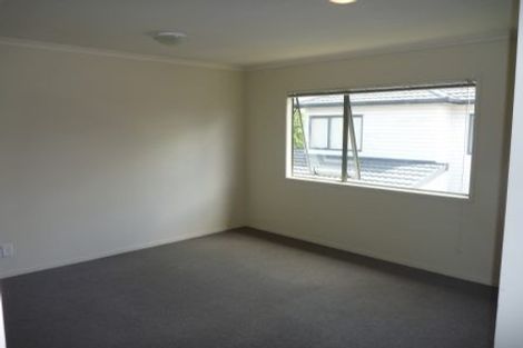 Photo of property in 57 Tiri Tiri Road, Birkdale, Auckland, 0626
