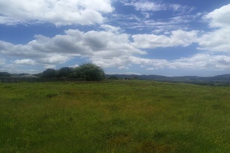 Photo of property in 6 Whaka Street, Maungaturoto, 0520