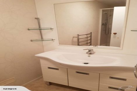 Photo of property in 22 Clay Road, Levin, 5572