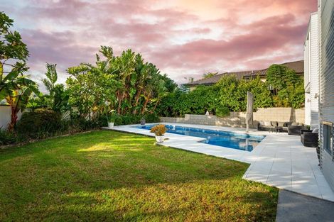 Photo of property in 7 Rangi Avenue, Schnapper Rock, Auckland, 0632