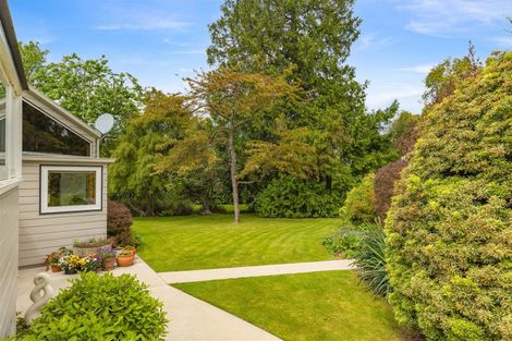 Photo of property in 40 Wai-iti Terrace, Burnside, Christchurch, 8052