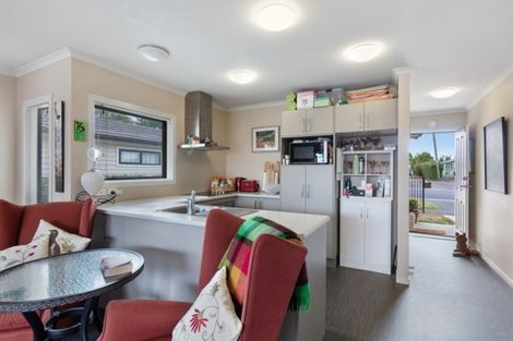 Photo of property in 2/9 Albert Street, Hamilton East, Hamilton, 3216