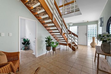 Photo of property in 10a Jaemont Avenue, Te Atatu South, Auckland, 0610