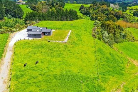 Photo of property in 110 Stockman Road, Tikorangi, Waitara, 4383