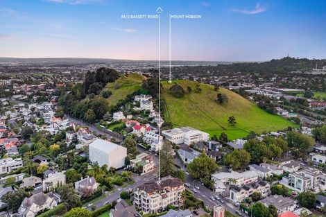 Photo of property in 3a/2 Bassett Road, Remuera, Auckland, 1050