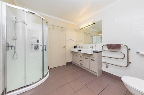 Photo of property in 38 Mission Heights Drive, Flat Bush, Auckland, 2016