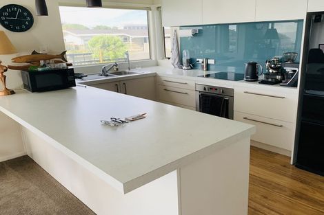 Photo of property in 17 Fannin Street, Bay View, Napier, 4104