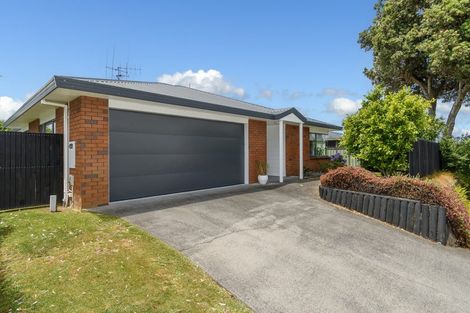 Photo of property in 46 Seaview Road, Otumoetai, Tauranga, 3110