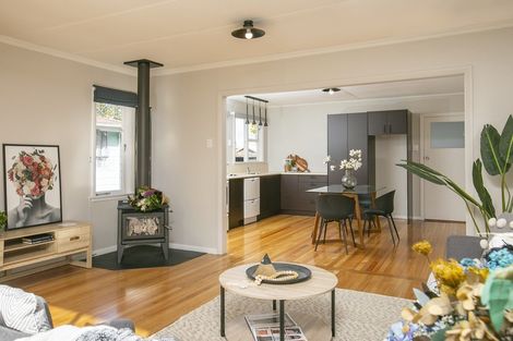 Photo of property in 5 Charles Street, Carterton, 5713