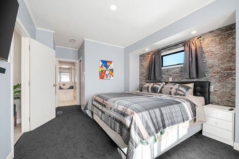 Photo of property in 28 Braid Road, St Andrews, Hamilton, 3200