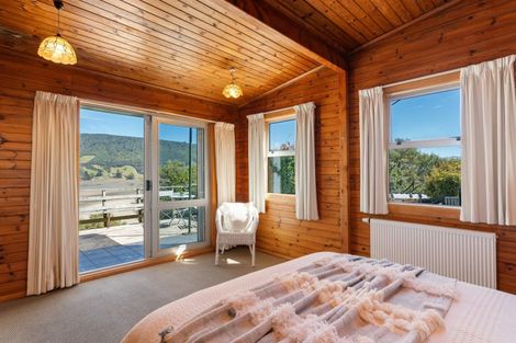 Photo of property in 50 Bay Road, Purakaunui, Port Chalmers, 9081