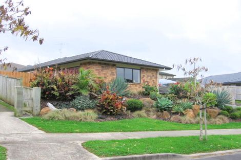 Photo of property in 93 Te Wharau Drive, Greenhithe, Auckland, 0632
