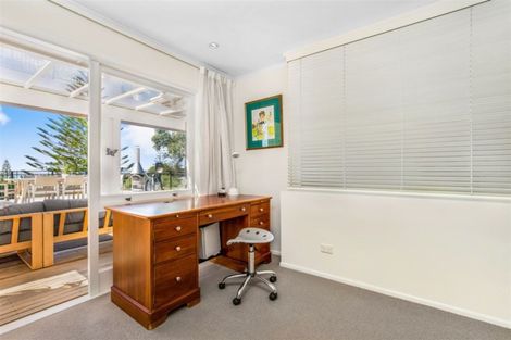 Photo of property in 27 Evelyn Road, Cockle Bay, Auckland, 2014