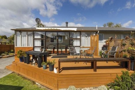 Photo of property in 12 Humphries Place, Awapuni, Palmerston North, 4412