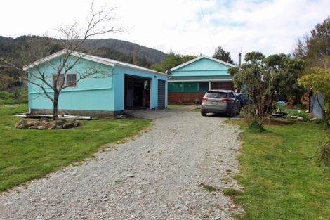 Photo of property in 13 Stafford Street, Blackball, 7804